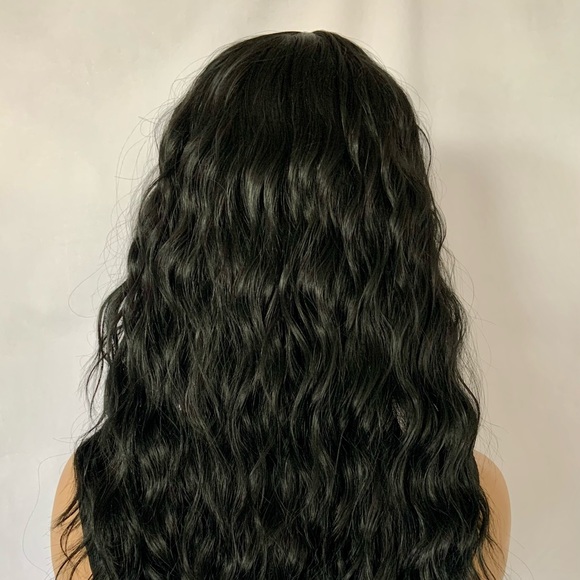 20” Effortless Style Black Synthetic Wig with Bangs for Daily Wear/Cospl… - Picture 11 of 12
